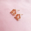 Crevice crystal studs
