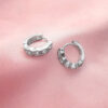 Valore huggie hoops