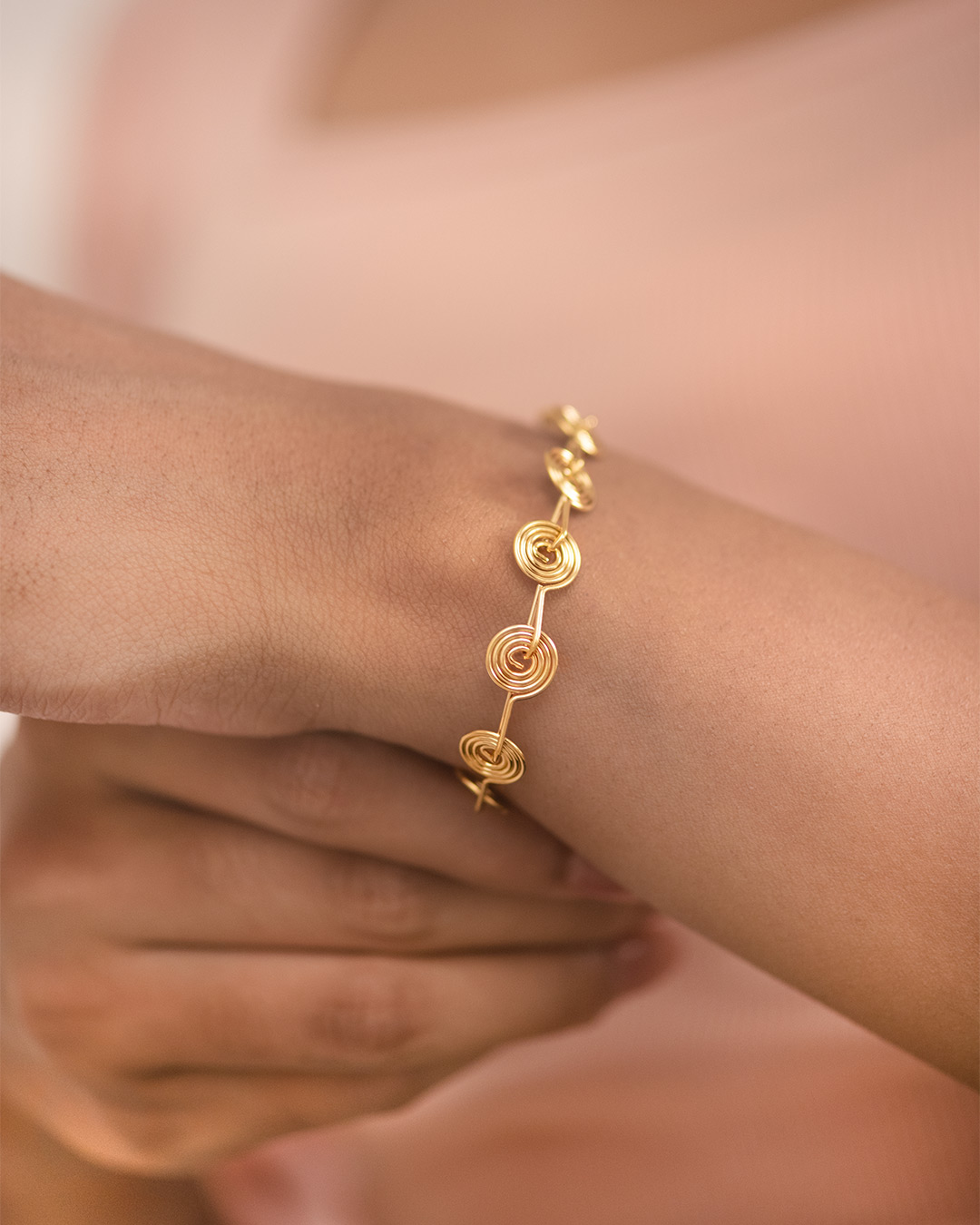 Helios loop bracelet - Image 2