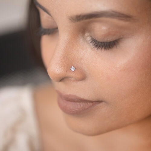 Alternative view of Blossom titanium stud (1 pc)