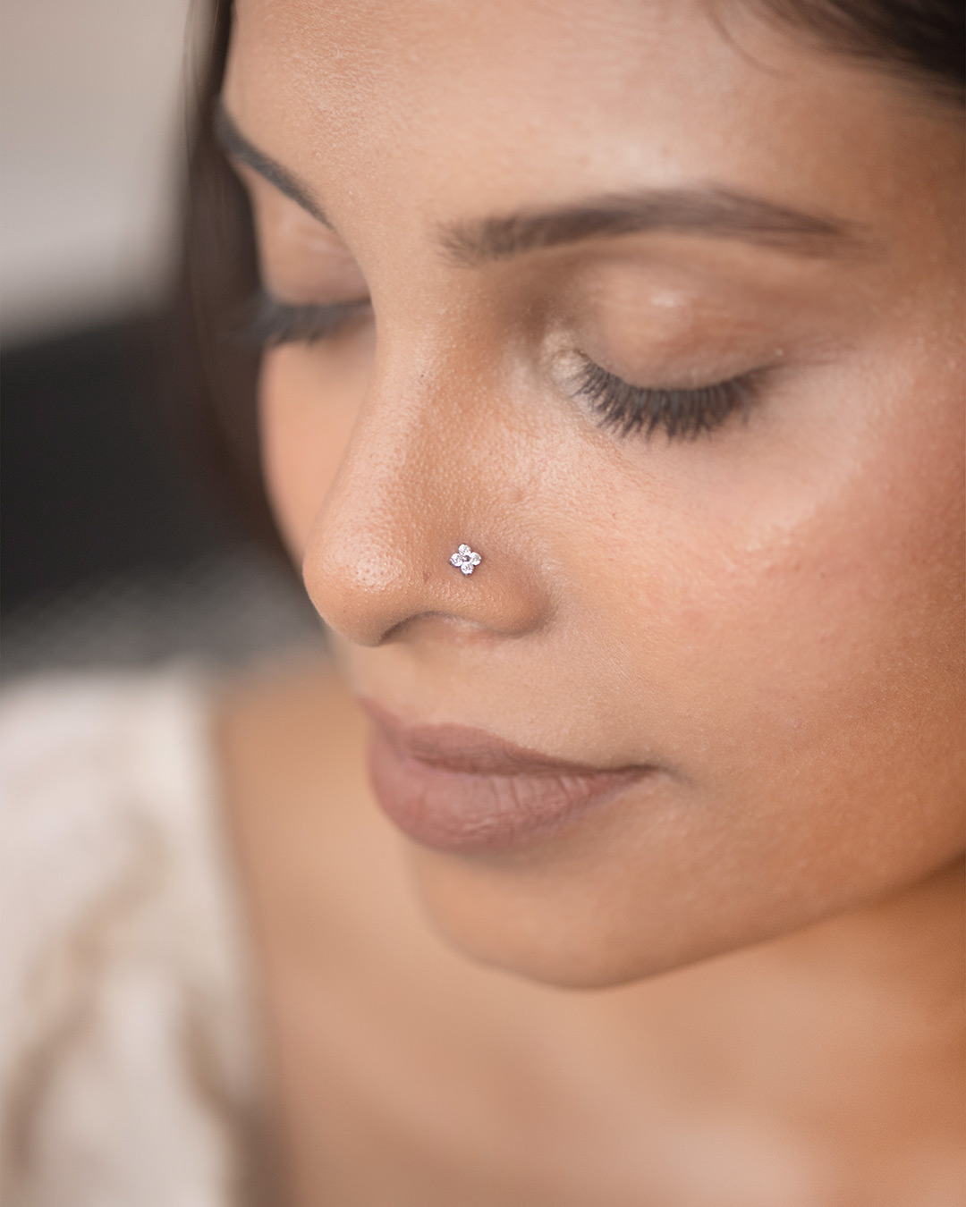 Blossom titanium stud (1 pc) - Image 2