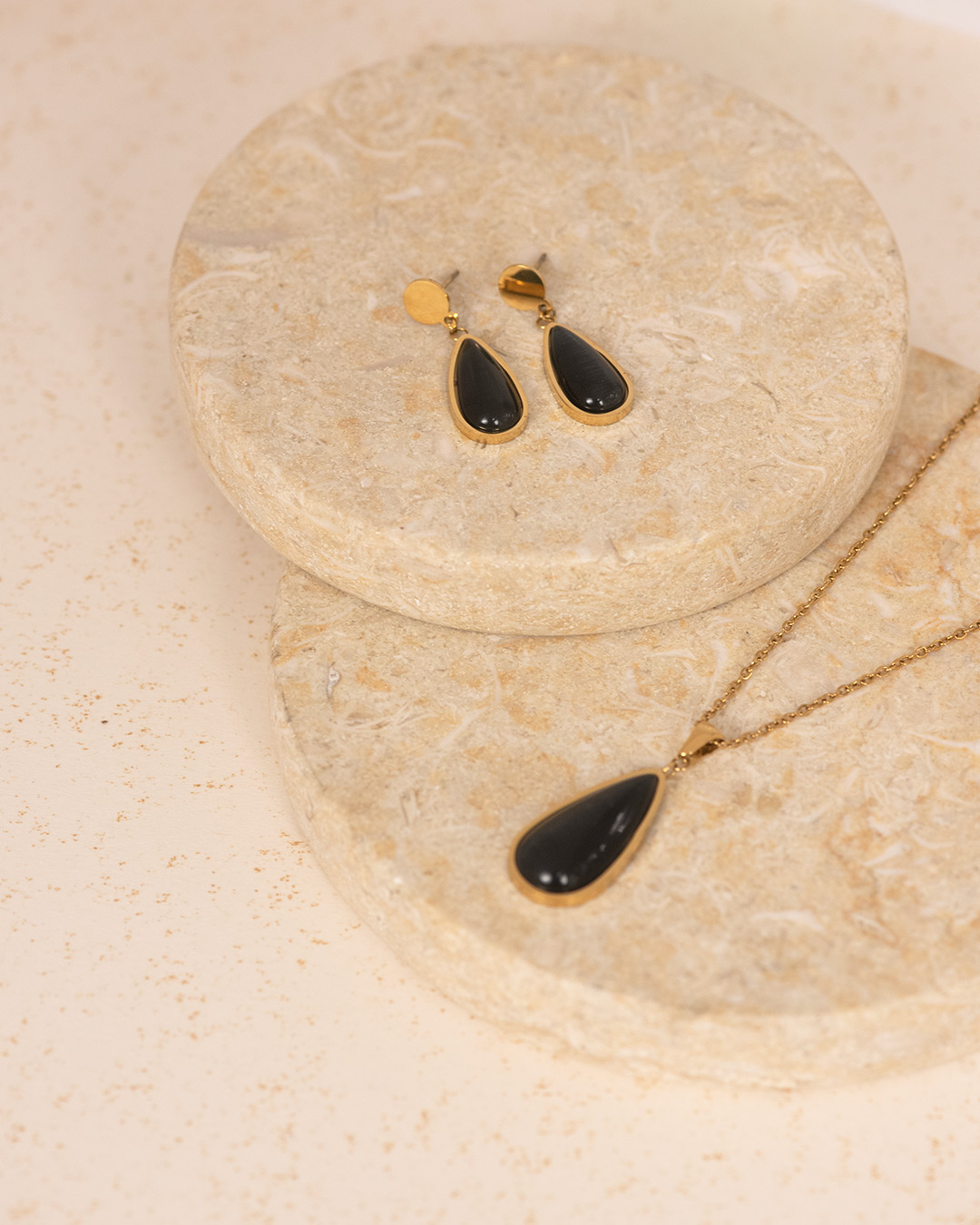 Meira necklace set (gold) - Image 3