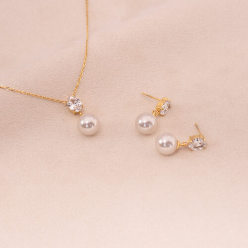 Pearl orbit necklace set